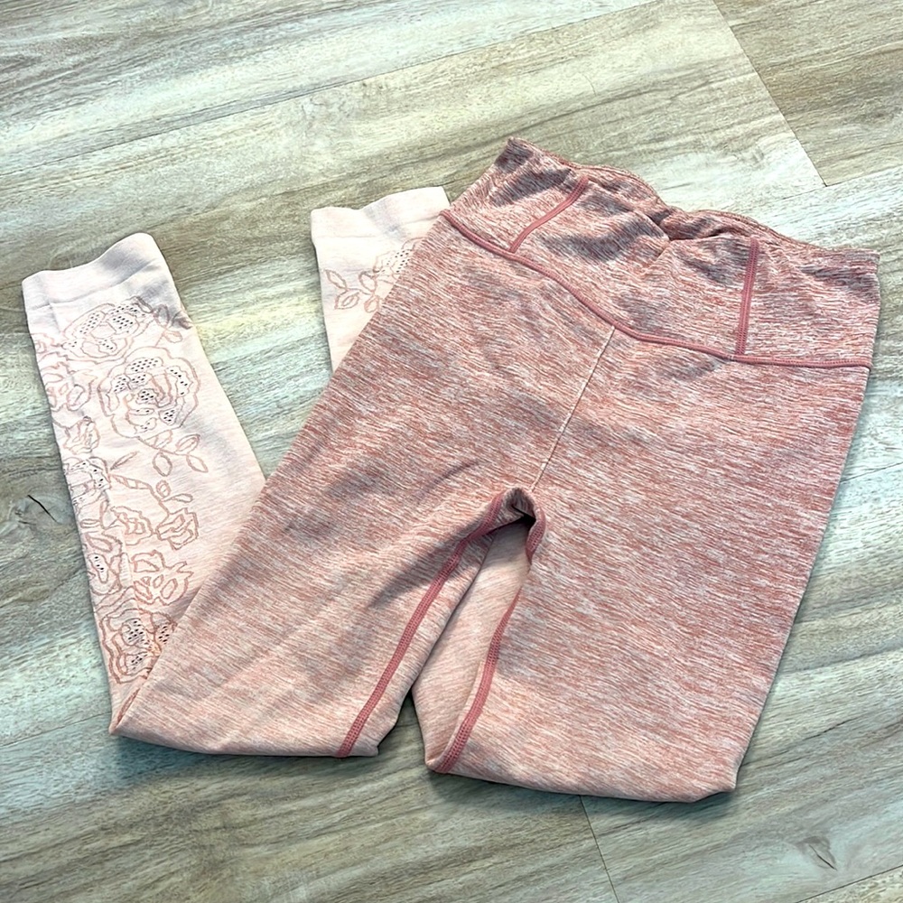 Calia by Carrie Underwood pink leggings